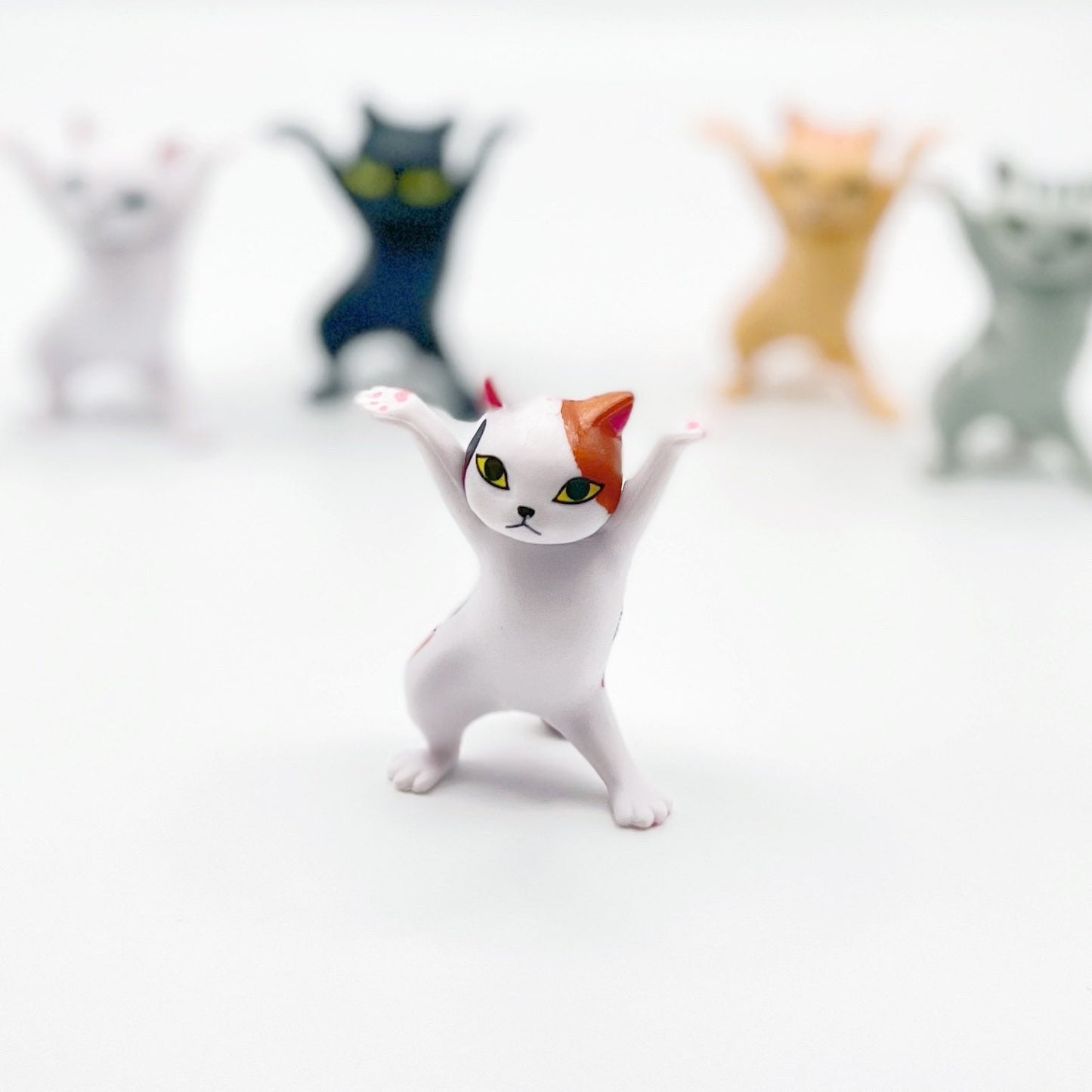 Cat Pen holder, Cat AirPods holder, Funny desk Decor